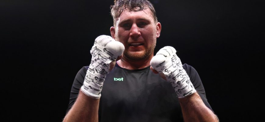 "Darren Till Slams Andrew Tate and Challenges Chase DeMoor's Misfits Mania Performance: 'I Had to Leave'"