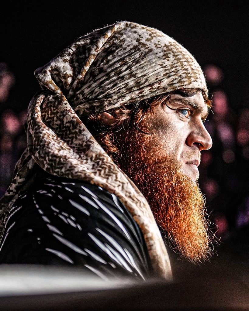 Khabib Nurmagomedov expulsó a Shara Magomedov